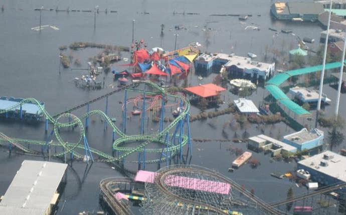 9. Jazzland (New Orleans, Spojené státy americké). Tomuto parku se stalo osudné řádění hurikánu Katrina v roce 2005.