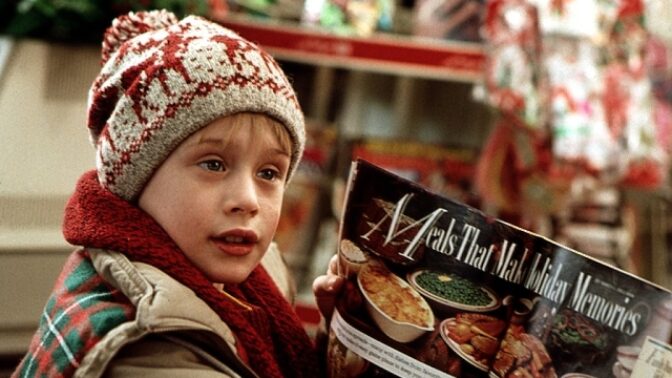 Kevin z filmu Sám doma by mohl udělovat lekce v tom, jak to na Vánoce rozjet na vlastní pěst.