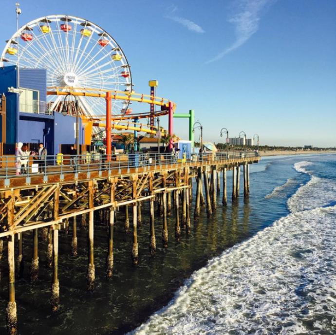 8. Santa Monica Pier (Kalifornie, Spojené státy americké).