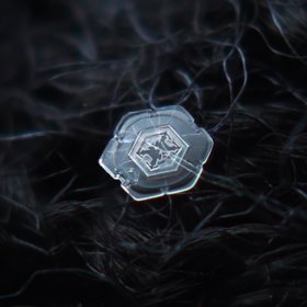 28 neuvěřitelných snímků sněhových vloček