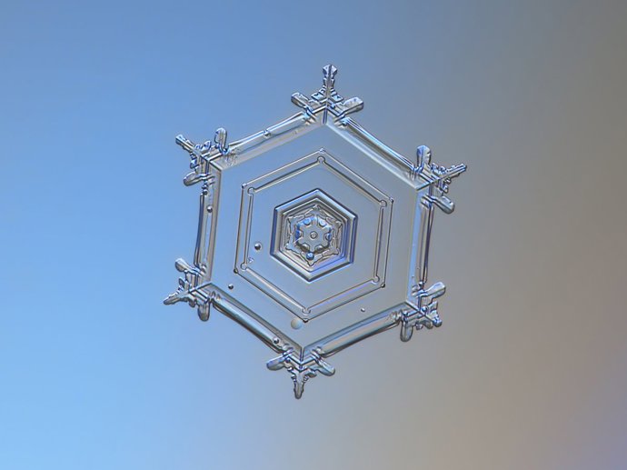 28 neuvěřitelných snímků sněhových vloček