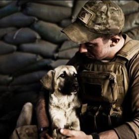 Záběry, s nimiž se vrátili, nabízí unikátní svědectví o moderním vedení války v jednom z nejnebezpečnějších míst na světě.