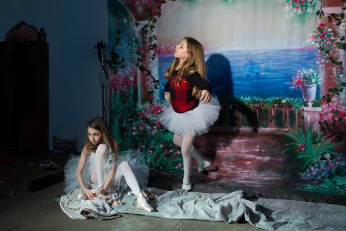 Hlavním cílem její tvorby je ukázat jakousi základní úroveň, na které se „všichni cítíme tak nějak osaměle“.