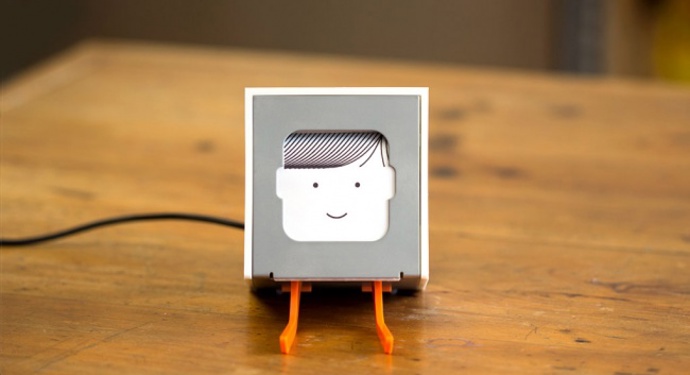 10. Miniaturní tiskárna.