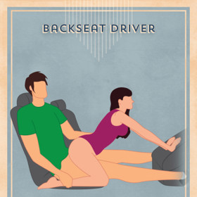 1. Krasojízda na zadním sedadle. Muži, udělejte si pohodlí na zadním sedadle. Sklopte ho trochu dozadu a natáhněte nohy. Ještě předtím ale sklopte sedadlo před vámi. Ženy, vy se posaďte obkročmo čelem vzad… a užijte si jízdu i s výhledem!