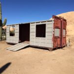 Na počátku byl kontejner na odpadky, který manželský pár pořídil v přepočtu za 20 000 korun.