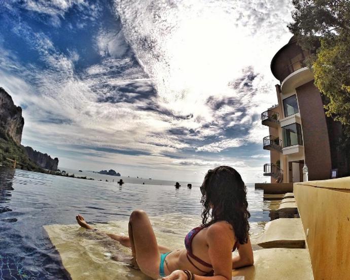 „Zaprvé, jděte na rezervační stránku hotelů, abyste zjistili průměrné náklady na ubytování ve vašem stylu.“