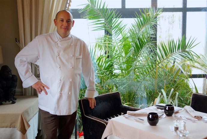 Nad povedeným kouskem se pobavil i Aymeric Dreux, šéfkuchař dražší restaurace a nyní držitel michelinské hvězdy.