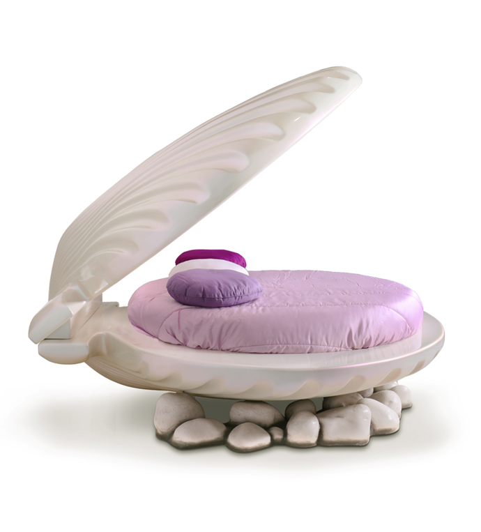 Název dostala po „disneyovce“ Malá mořská víla. Proč, netřeba vysvětlovat...