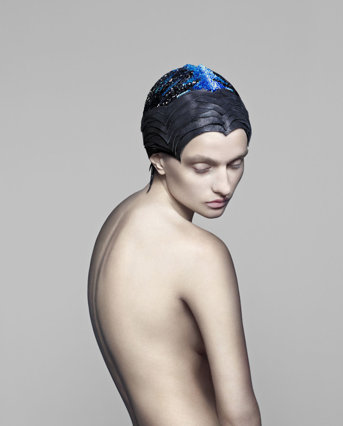 Společnost prozatím testovala pět barevných kombinací – černou/červenou, černou/bílou, stříbrnou/modrou, modrou/bílou a černou/žlutou.