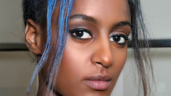 Firma The Unseen však plánuje výrobek inovovat a postupně uvést i permanentní barvy v celé škále barevných kombinací. Stejně tak hodlá zapracovat na technologii, aby barva reagovala na jemnější změny teploty – třeba jen při přechodu zvenčí do budovy.