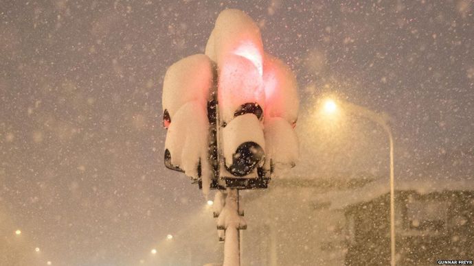 Islandem se prohnala rekordní sněhová bouře... a proměnila ho v pohádkovou Narnii