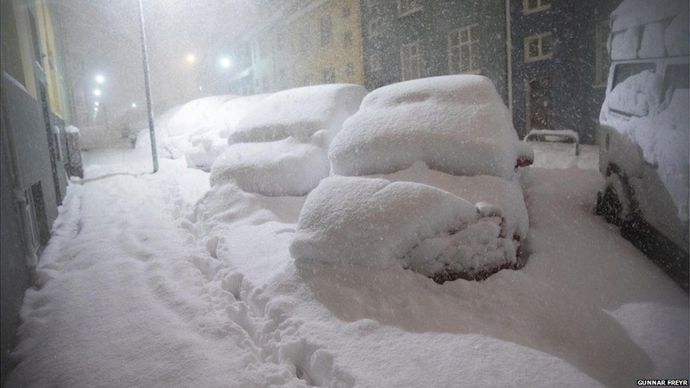 Islandem se prohnala rekordní sněhová bouře... a proměnila ho v pohádkovou Narnii