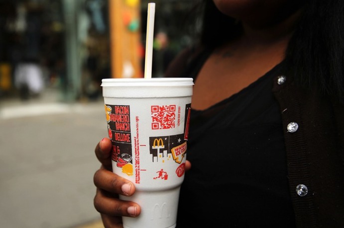 4. Umělá sladidla. U někoho působí projímavě, ale to je jen začátek. Jak uvádí Úřad pro kontrolu potravin a léčiv, 75 % nežádoucích reakcí na jídlo pochází právě z aspartamu.