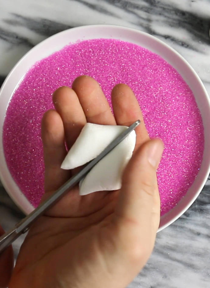 Rozřízneme diagonálně maršmeloun...