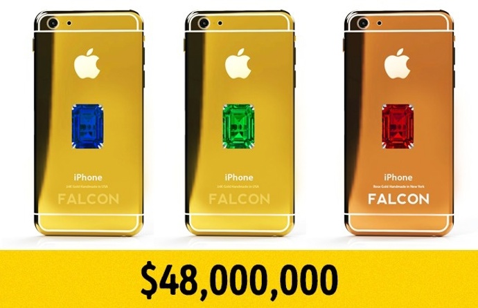 2. Zlatý iPhone. IPhone má dneska každý. Že nesnášíte splynutí s davem? Můžete sáhnout po zlatém. Na důkaz jedinečnost v sobě ještě ukrývá diamant. Cena: 1 200 000 Kč.