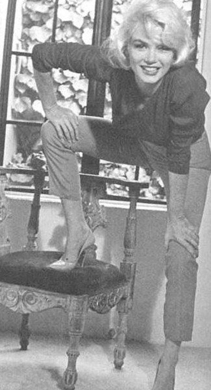 Koupě nemovitosti ji údajně nadchla. Byl to první dům, který papírově vlastnila pouze ona.