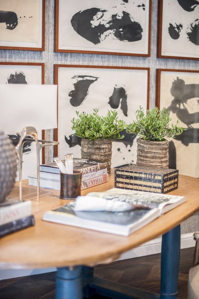 1. Rozmístěte rostliny. „Rostliny jsou úžasným přírodním filtrem negativní energie,“ řekla Scher. Jejich čisticí schopnosti rovněž nemohou být na škodu. Zbavují vzduch jedovatých plynů. A nás chrání před rozvojem nemocí jako astma nebo rakovina.