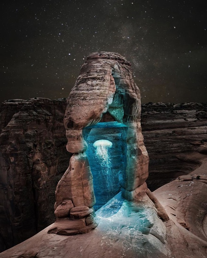 Plachetnice odlétá za pět minut! Jste připraveni? ptá se autor dechberoucích koláží