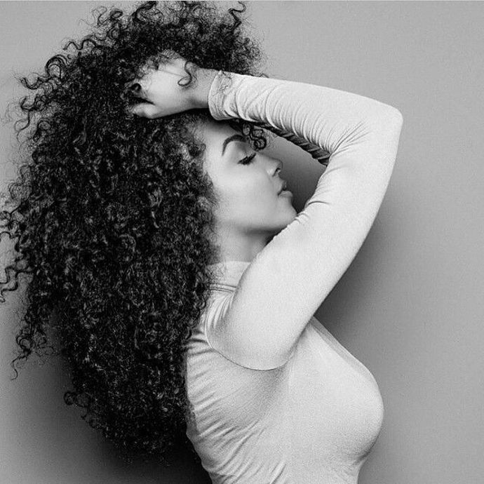 4. Roztřepeným vlasům je konec. S konzumací vajec totiž přijímáte zároveň biotin, vitamin B12 a stravitelné bílkoviny, které vyživují korunu krásy. Stejně působí i na pokožku. Ta se zpevní a prozáří. Pamatujete na zmínku o fosfolipidech? Pracují na dobré paměti a zároveň stíhají eliminovat toxiny v játrech.