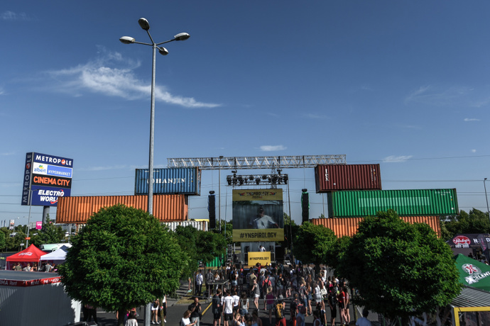 Festival Ynspirology ovládl během víkendu Zličín i svět on-linu