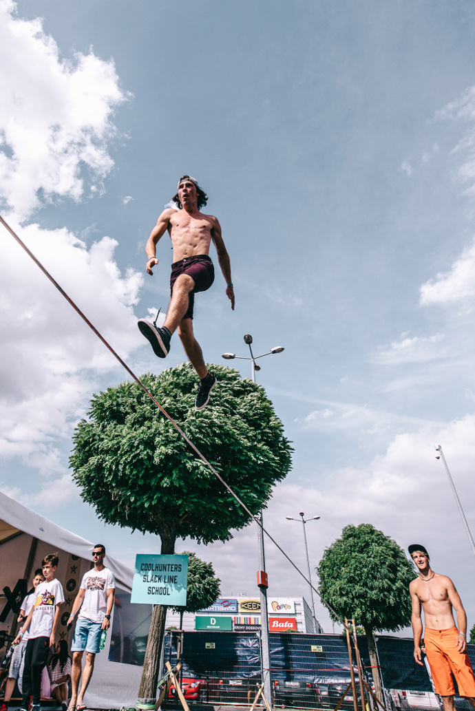 Festival Ynspirology ovládl během víkendu Zličín i svět on-linu
