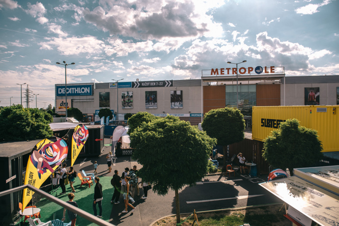 Festival Ynspirology ovládl během víkendu Zličín i svět on-linu