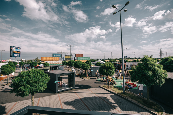 Festival Ynspirology ovládl během víkendu Zličín i svět on-linu