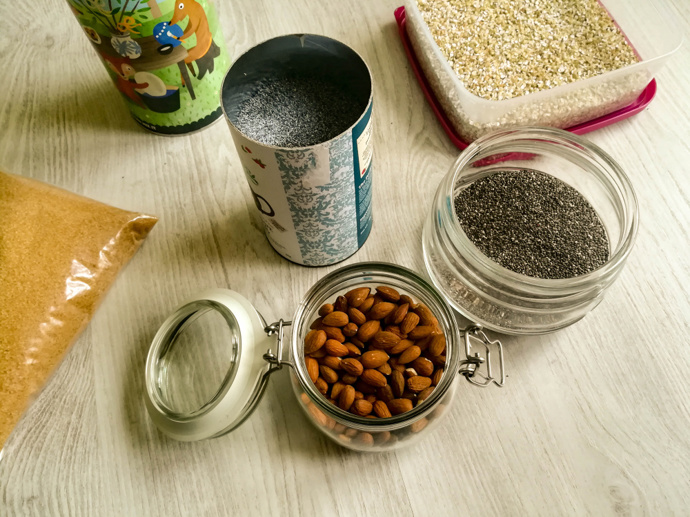 ... a přejdete k pokladně, kde vám odečtou váhu nádoby.