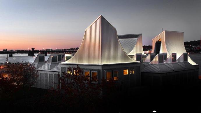 1. Aalborg – 72 % velmi spokojení, 24 % spokojení.