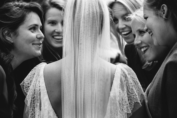 Kategorie Bridal Party Portrait (Nevěsta s družičkami), 1. místo: Christiaan de Groot, Rotterdam, Nizozemsko.