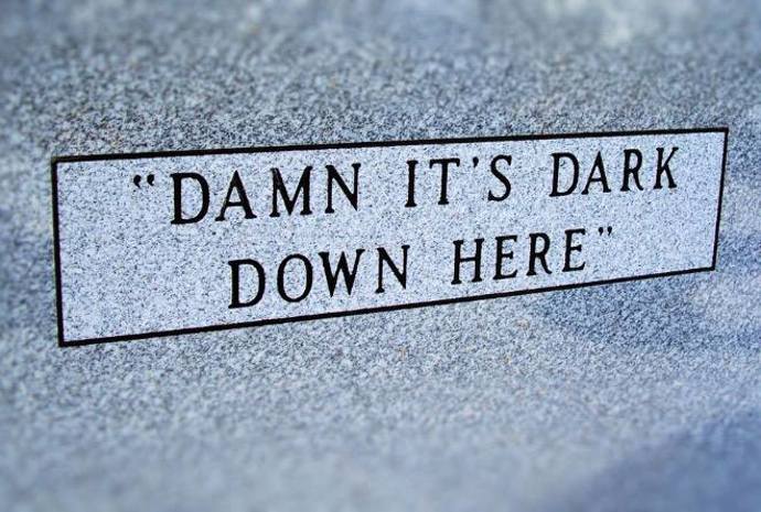 3. „Hergot, tady dole je ale tma.“