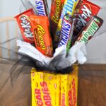 Pugét z cukrovinek.