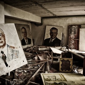 Do Pripjati se v posledních letech pořádaly i zájezdy pro milovníky tzv. dobrodružné turistiky. Toto jsou nejmrazivější snímky, které tam lidé pořídili. 