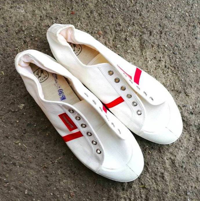 Tenisky byly velmi oblíbené.