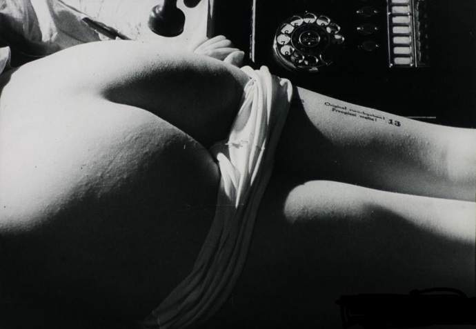 V socialistickém Československu se nahota nenosila, Menzel ji původně měl nechat vystřihnout