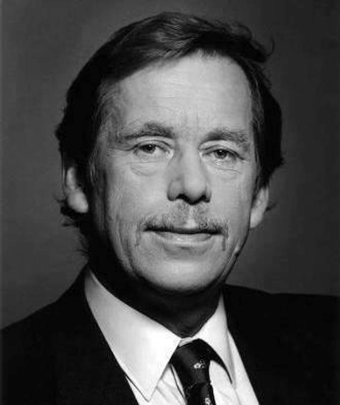 Tenkrát byl prezidentem Václav Havel.