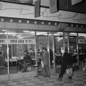 I k snídani jste si mohli dát tak maximálně gulášovku nebo pivo