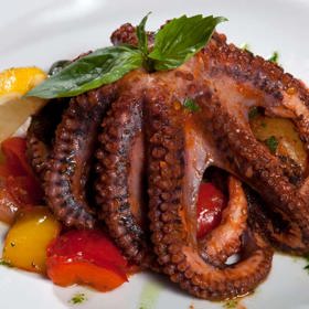 Chobotnice na slavnostním stole potěší chuťové pohárky