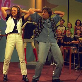 Slávek Boura a jeho neuvěřitelné módní kreace v seznamovací show Rande.