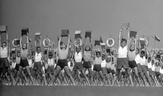 Na spartakiádě cvičily i děti.