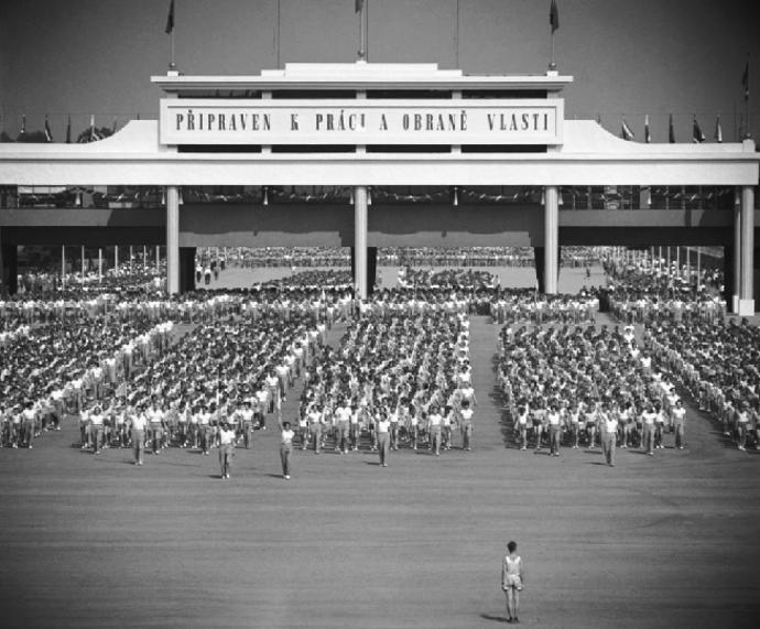 První spartakiáda roku 1955.