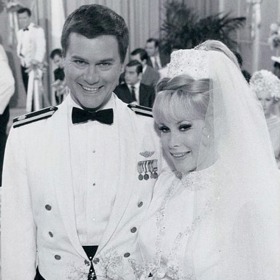 Muži se často ženili v uniformách