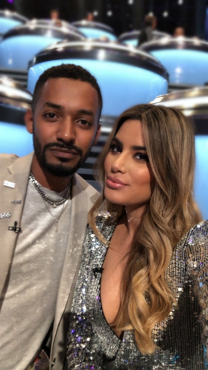 Yemi a Ariadna se během show velmi spřátelili