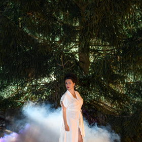 Nela Boudová se projde po přehlídkovém mole