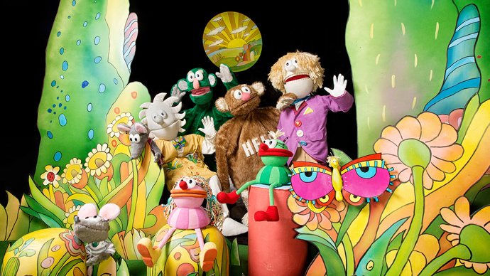 Celé osazenstvo kamarádů ze Studia Kamarád.