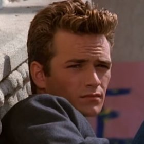 Luke Perry alias Dylan byl sexsymbolem 90. let.