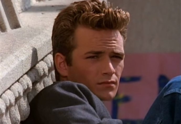 Luke Perry alias Dylan byl sexsymbolem 90. let.