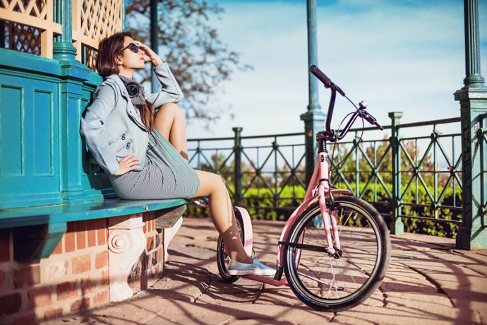 Na koloběžce se nemusíte nikam honit, klidně zastavte a relaxujte