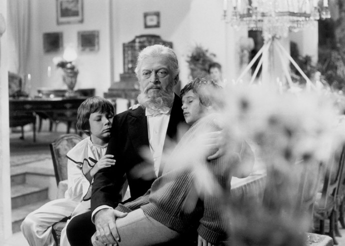 Tajemství Ocelového města je český dobrodružný film pro mládež z roku 1978, natočený podle knihy Julese Verna Ocelové město.